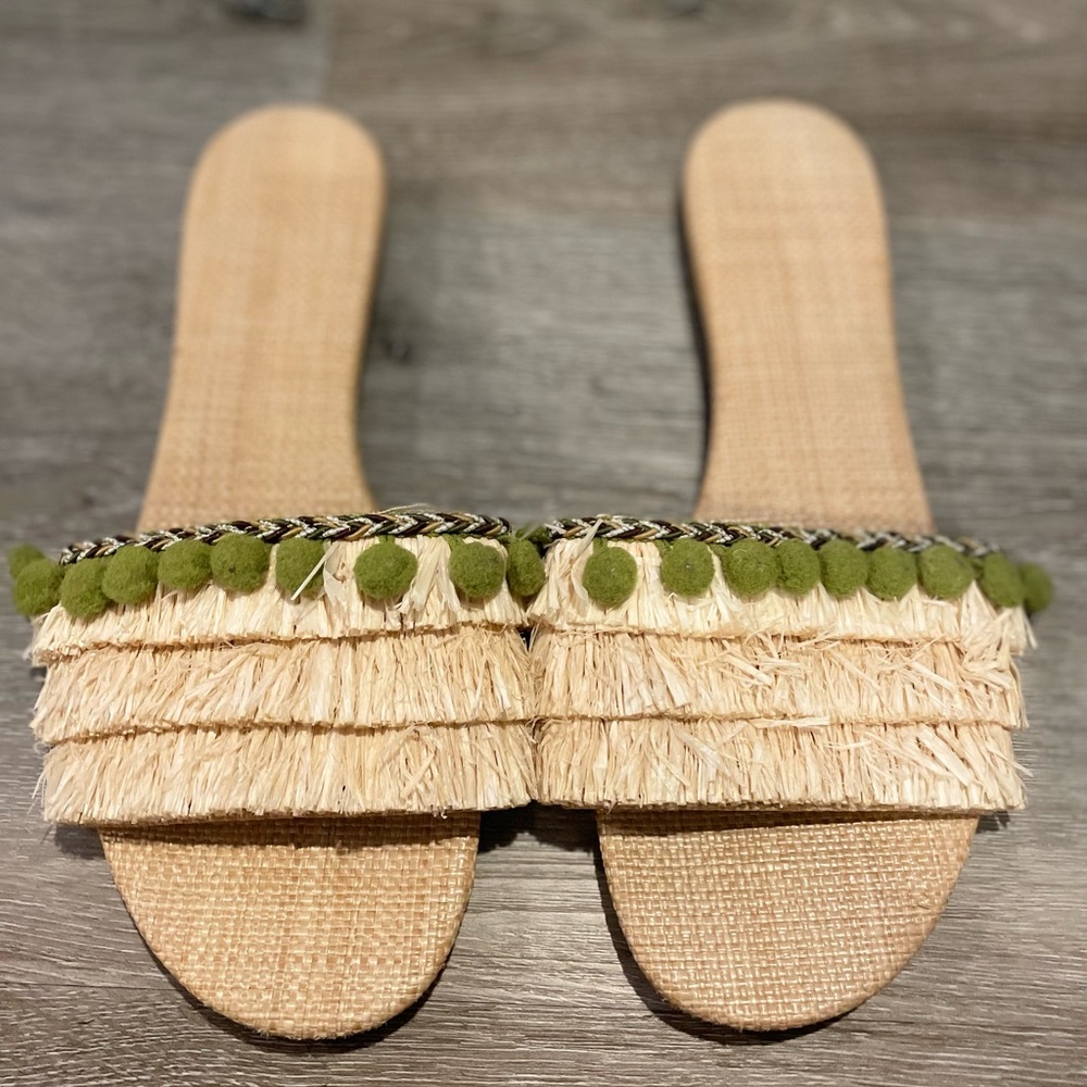 Bcbg beach slides